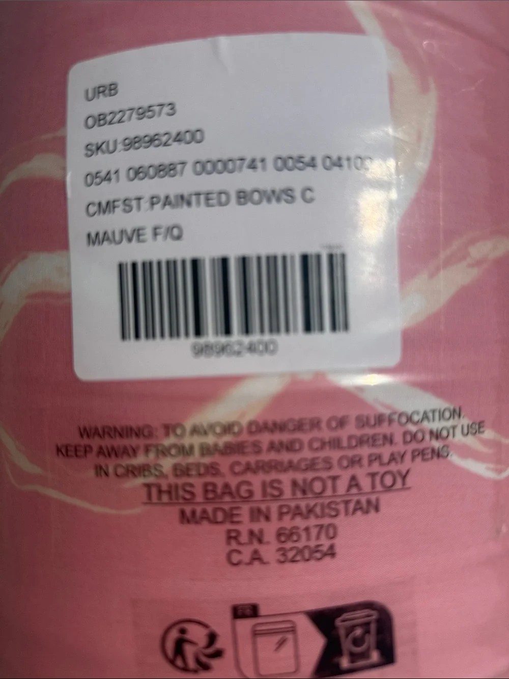 Urban Outfitters Painted Bows Patterned Comforter Set FULL/QUEEN new in package